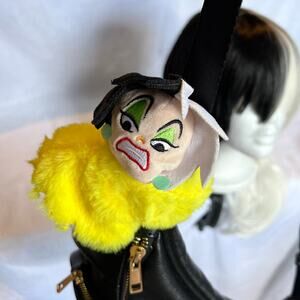 Cruella DeVille Cutie Cuff Disney Villains 101 Dalmatians